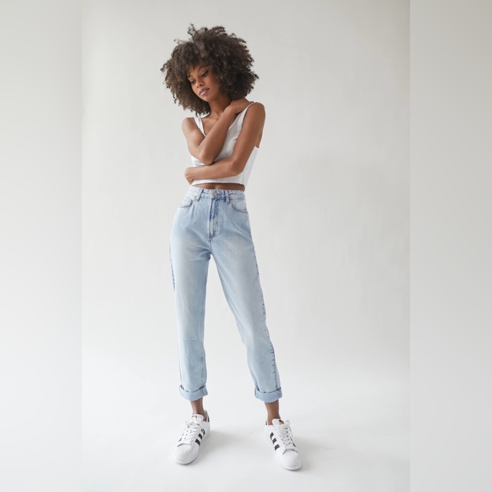 BDG high rise mom jean